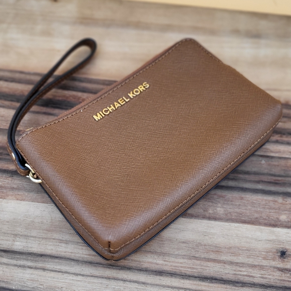 Michael Kors Double Zip Brown Wristlet, Like New Condition